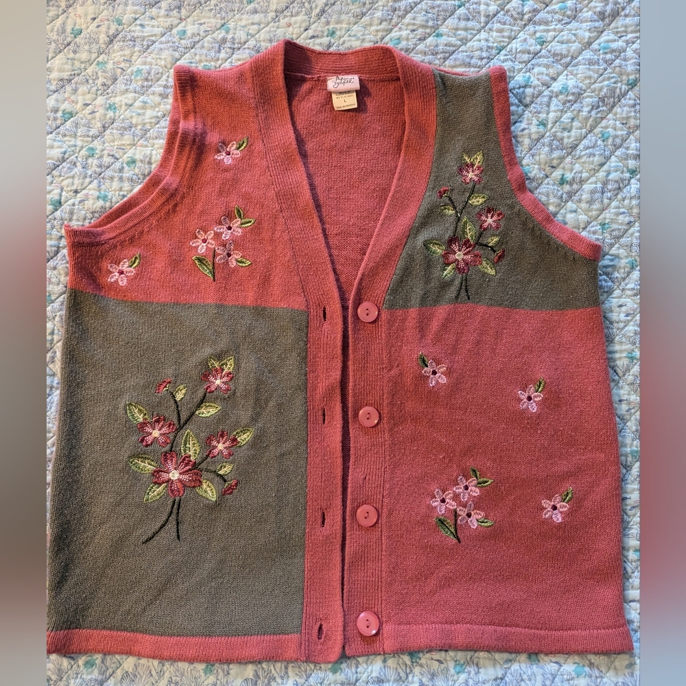 Adrian Delafield Sweater Vest Women Size Large Embroidered Floral Mauve Cottage